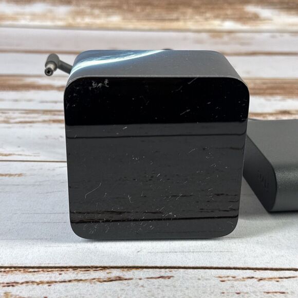 Original HTC Vive Base Station Lighthouse SteamVR - works - Picture 2 of 4